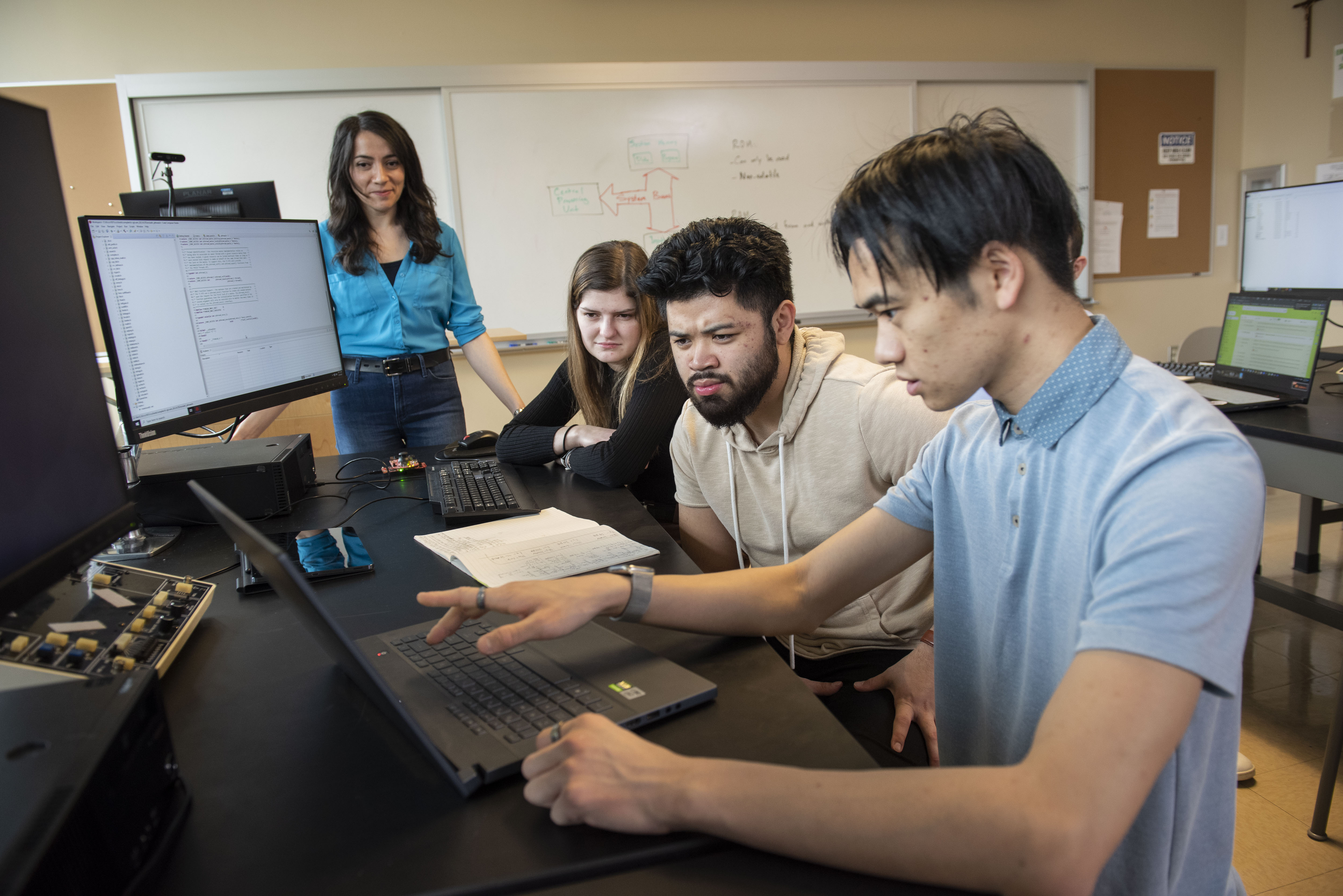 student using computers