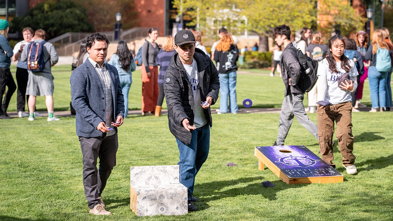 Students play games on the quad