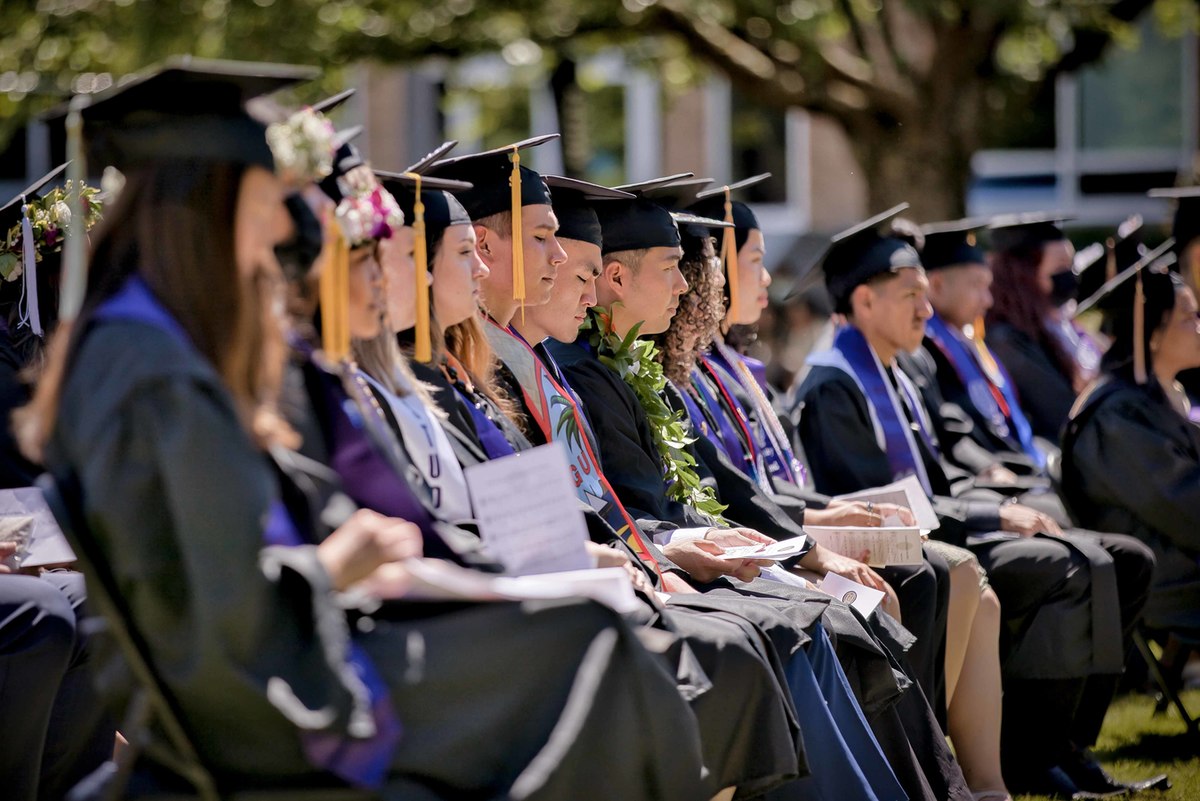 2000_2001_Alumni Commencement