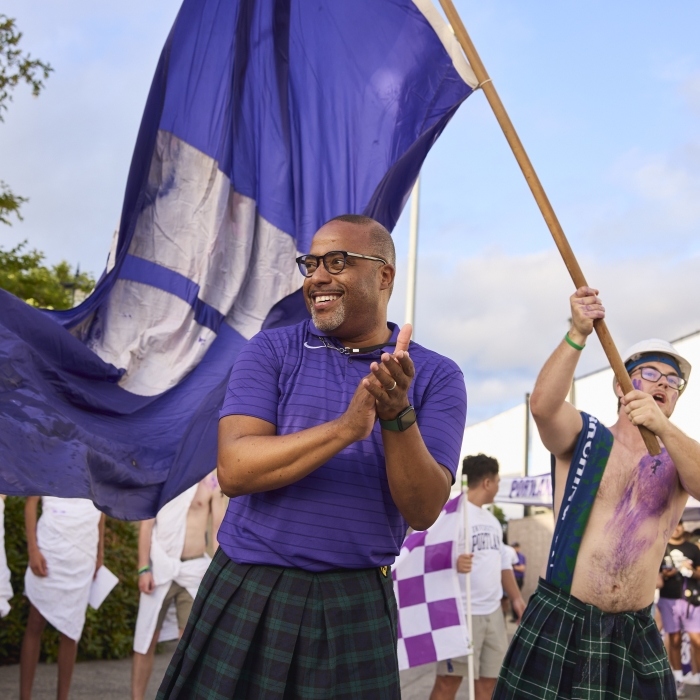 Dr. Kelly celebrating Move-in day festivities